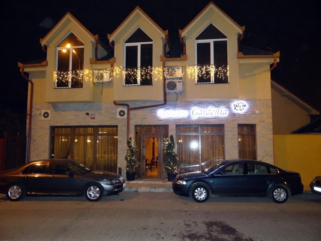 Hotel Vila Gardenia Gran Varadino Esterno foto